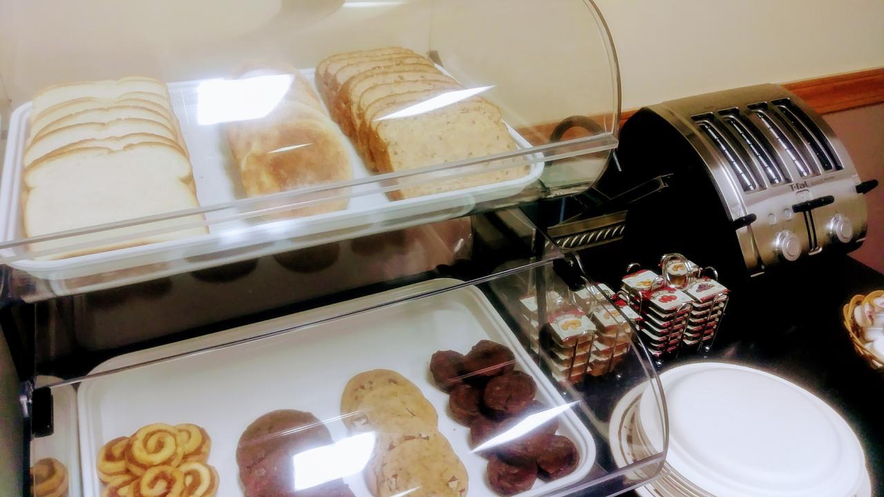 מריט George Mountain View Hotel & Resto מראה חיצוני תמונה