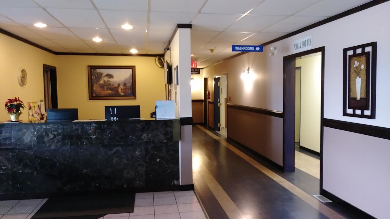 מריט George Mountain View Hotel & Resto מראה חיצוני תמונה