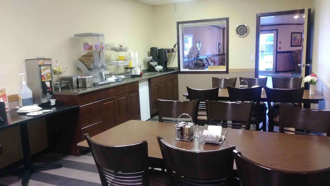 מריט George Mountain View Hotel & Resto מראה חיצוני תמונה