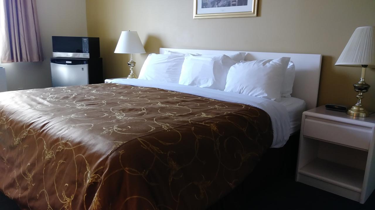מריט George Mountain View Hotel & Resto מראה חיצוני תמונה
