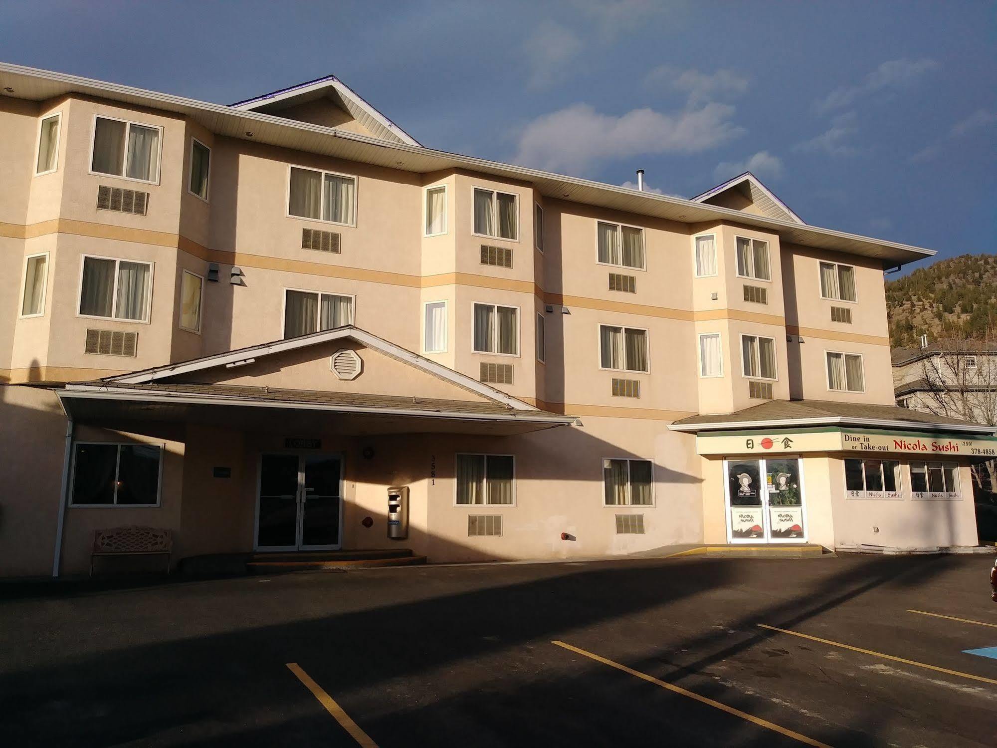 מריט George Mountain View Hotel & Resto מראה חיצוני תמונה