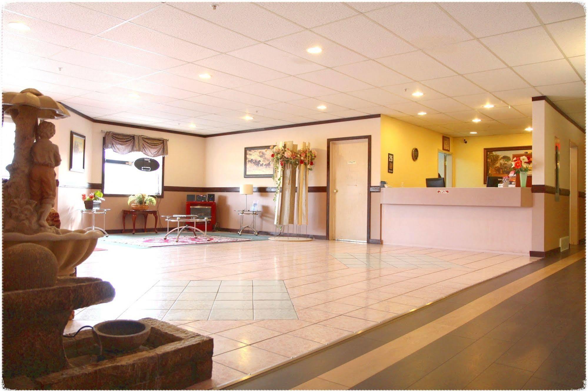 מריט George Mountain View Hotel & Resto מראה חיצוני תמונה